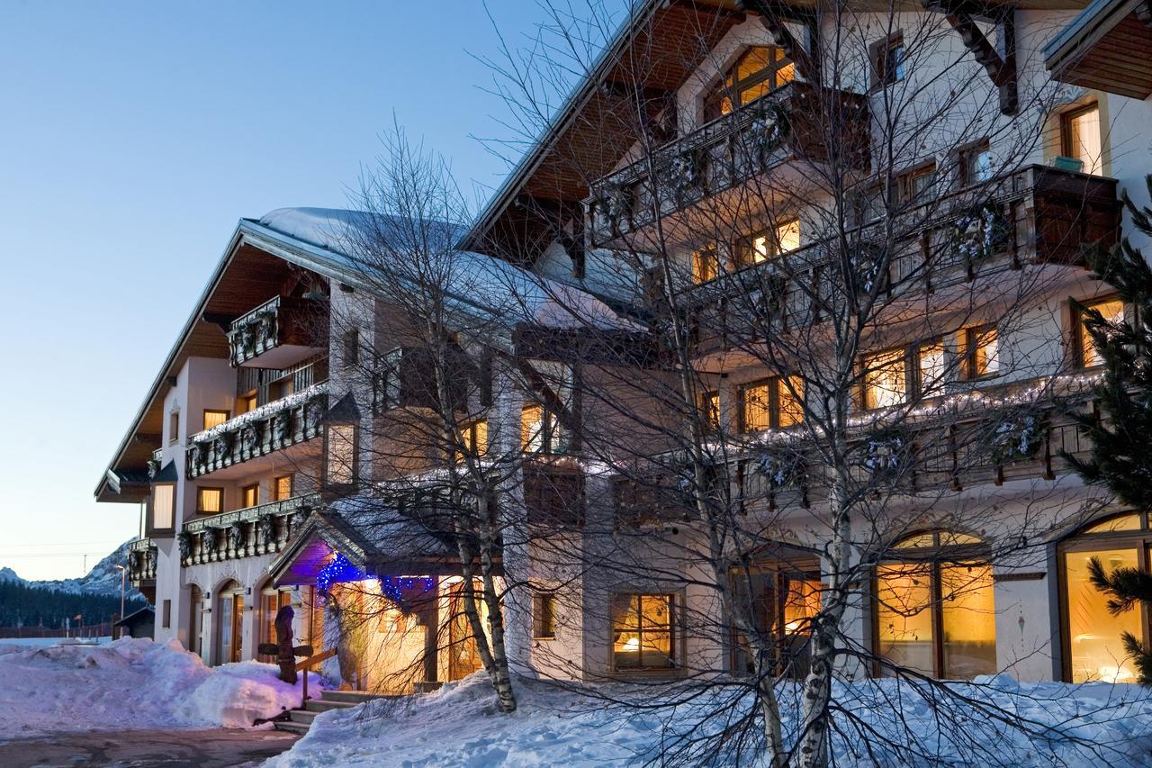 Le Calgary Hotel Les Saisies Exterior foto